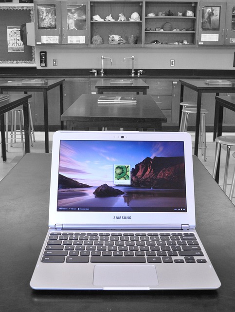 modern classroom and online learning setup